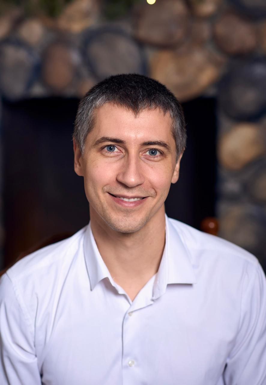 МАКСИМ ГЕННАДЬЕВИЧ